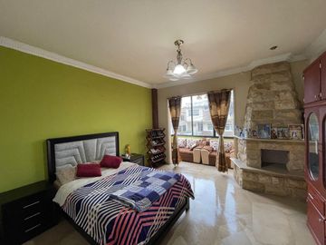 Casa rentera en venta en Loja sector San José