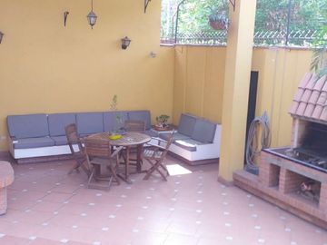 Casa en venta en Miraflores, Calle Olaechea US$ 830,000 dolares