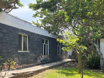 AMPLIA CASA COMO TERRENO EN CONDOMINIO EN LA ENCANTADA DE VILLA