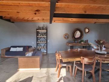 MODERNA CASA EN VENTA, VALLE DE BRAVO