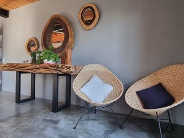 MODERNA CASA EN VENTA, VALLE DE BRAVO