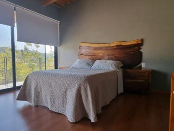 MODERNA CASA EN VENTA, VALLE DE BRAVO