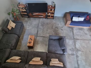 MODERNA CASA EN VENTA, VALLE DE BRAVO