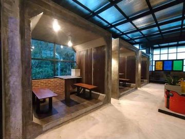ขายที่ดินพร้อม บ้าน & ร้านสไตล์ลอฟท์ The Jungle Bar & Café โซนทุ่งทานตะวัน เขาจีนแล เมืองลพบุรี