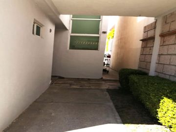 CASA EN VENTA EN FRACCIONAMIENTO BONANZA METEPEC