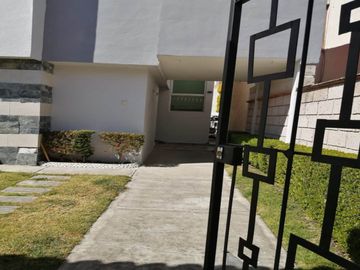 CASA EN VENTA EN FRACCIONAMIENTO BONANZA METEPEC