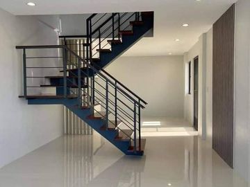 4Bedrooms House and Lot In Taytay Rizal Ready For Occupancy Overlooking City View