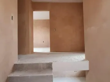 Vendo Casa de 2 Pisos, 4 Recámaras, Al Sur de Pachuca, Fracc. Esmeralda.