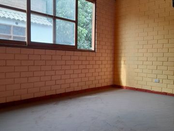 VENTA CASA CHACLACAYO CERCA A LA PLAZA PRINCIPAL