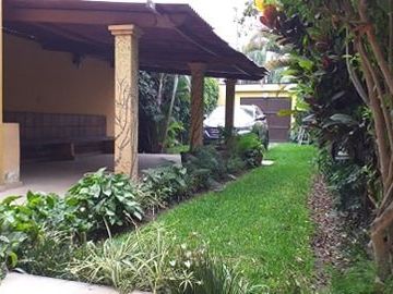 VENTA CASA CHACLACAYO CERCA A LA PLAZA PRINCIPAL