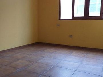 VENTA CASA CHACLACAYO CERCA A LA PLAZA PRINCIPAL