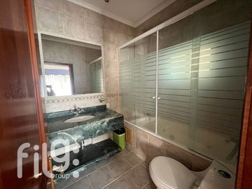 OPORTUNIDAD VENDO GRAN CASA VIÑA DE MAR 10 DORM, 7 BAÑOS, ESTAC.,BOD.