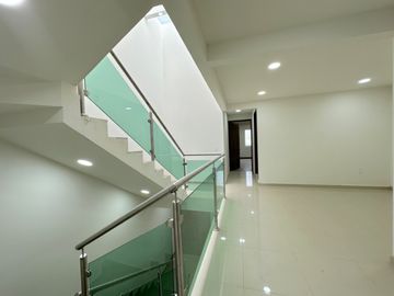 Casa en venta nueva en Metepec en privada. no aplica crédito, moderna para estrenar con roof Garden