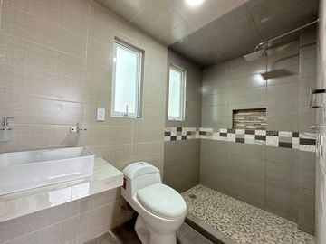Casa en venta nueva en Metepec en privada. no aplica crédito, moderna para estrenar con roof Garden