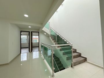 Casa en venta nueva en Metepec en privada. no aplica crédito, moderna para estrenar con roof Garden