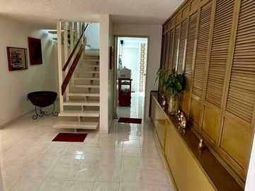 RESIDENCIA IDEAL PARA OFICINAS CORPORATIVAS U HOGAR COL ITZIMNA/MEXICO