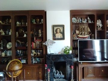 CASA EN UN SOLO NIVEL CERCA DE LOS ENCINOS