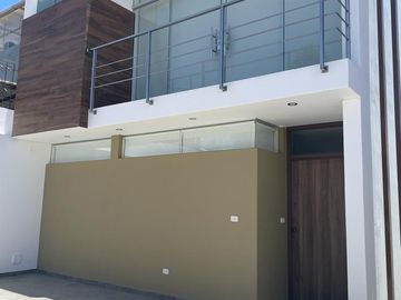 HERMOSA CASA DE ESTRENO EN URB. EL PALACIO 1, SACHACA
