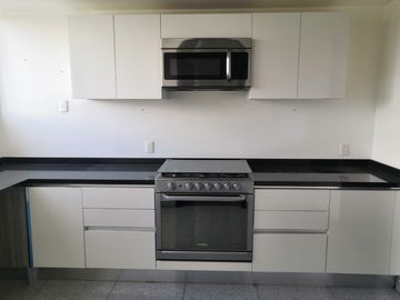 Vendo departamento en Tower B