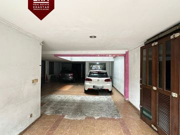Rumah 3 Lantai, Jl. Danau Tondano, Tanah Abang, Jakarta Pusat