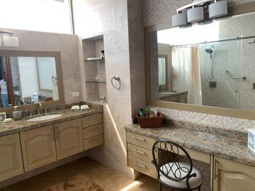 casa de venta en manta zona sur