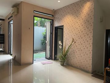 Rumah Fully Furnished 2 Lantai di Menteng Bintaro 11882OM 0811111----
