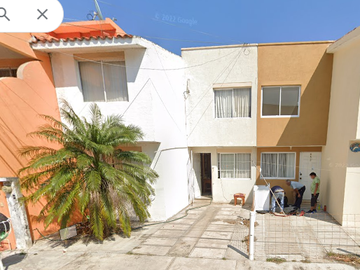 CASA EN REMATE BANCARIO ENEMMA ILLESCAS  NUM 446 EN VILLA RICA VERACRUZ-NGC4