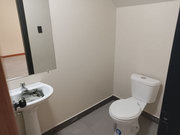 Venta-Cotacachi, espectacular casa a estrenar 175 m2 3 hab