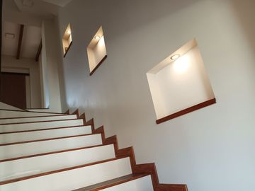 Venta-Cotacachi, espectacular casa a estrenar 175 m2 3 hab