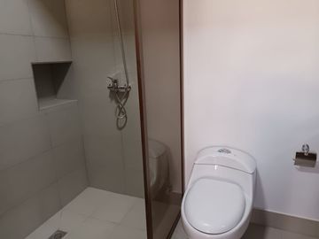 Venta-Cotacachi, espectacular casa a estrenar 175 m2 3 hab