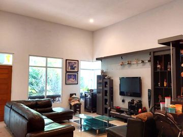 Rumah Luas dan Asri di Lingkungan Sejuk Pakem