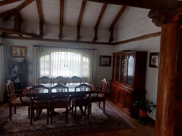 GRAN TERRENO CON CASA TIPO HACIENDA EN TUMBACO LA VIÑA ALTA