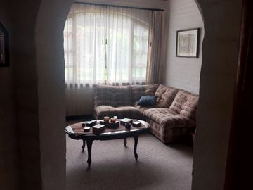 GRAN TERRENO CON CASA TIPO HACIENDA EN TUMBACO LA VIÑA ALTA