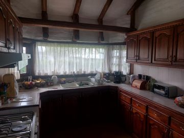 GRAN TERRENO CON CASA TIPO HACIENDA EN TUMBACO LA VIÑA ALTA