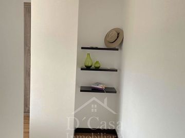 Primero de Mayo – Departamento Amoblado de Venta, 2 dormitorios, 1 garaje y terraza