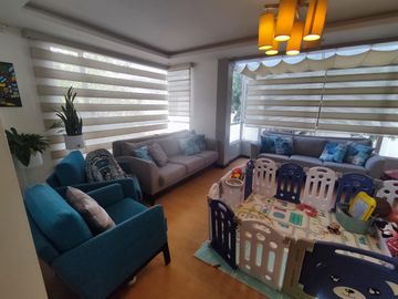 Venta Terreno urbano con dos casas unifamiliares en Pomásqui x Colegio Francés, construcción 415M2, terreno 1000M2, $315.000