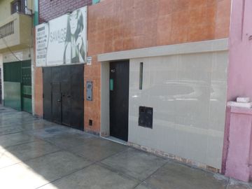 ¡¡Casa en Venta!! en Av. José Gálvez cdra 4 - Bellavista Callao