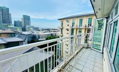 Prime Living Space: Two Serendra Callery Studio for Rent – 48sqm of Luxury, Fully Furnished. Inquire Now and Make it Yours at 45K with dues!