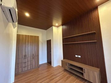 GABRIEL HEIGHTS TAGAYTAY BRAND NEW HOUSE WITH POOL FOR SALE