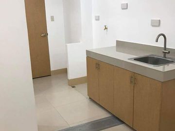 Green 2 Residences Pre-selling condo tower 2 and 3 Rent to Own Tower 1 FEW UNITS LEFT HURRY UP