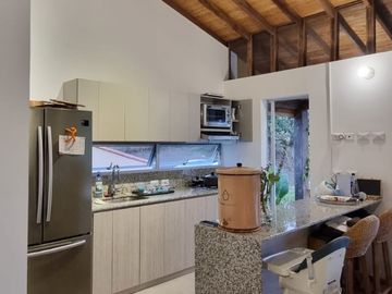 Se vende casa campestre en Armenia Vía el Caimo La Tebaida TRES COLINAS
