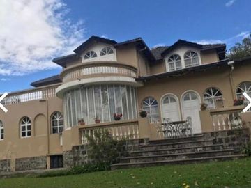 OPORTUNIDAD MAGNIFICA QUINTA EN CONOCOTO VIA AMAGUAÑA