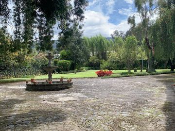 OPORTUNIDAD MAGNIFICA QUINTA EN CONOCOTO VIA AMAGUAÑA