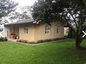 OPORTUNIDAD MAGNIFICA QUINTA EN CONOCOTO VIA AMAGUAÑA