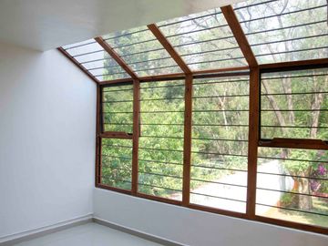 Casa en Venta en Jardines de Satélite, para remodelar