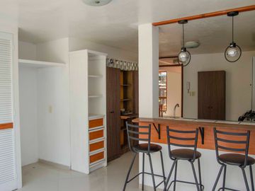 Casa en Venta en Jardines de Satélite, para remodelar