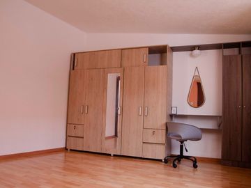 Casa en Venta en Jardines de Satélite, para remodelar