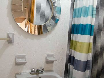 Casa en Venta en Jardines de Satélite, para remodelar