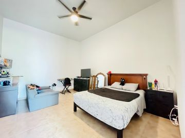 RESIDENCIA EN VENTA EN SANTA SOFÍA COUNTRY CLUB, COTO TEQUILEROS