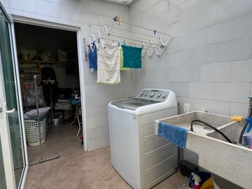 RESIDENCIA EN VENTA EN SANTA SOFÍA COUNTRY CLUB, COTO TEQUILEROS